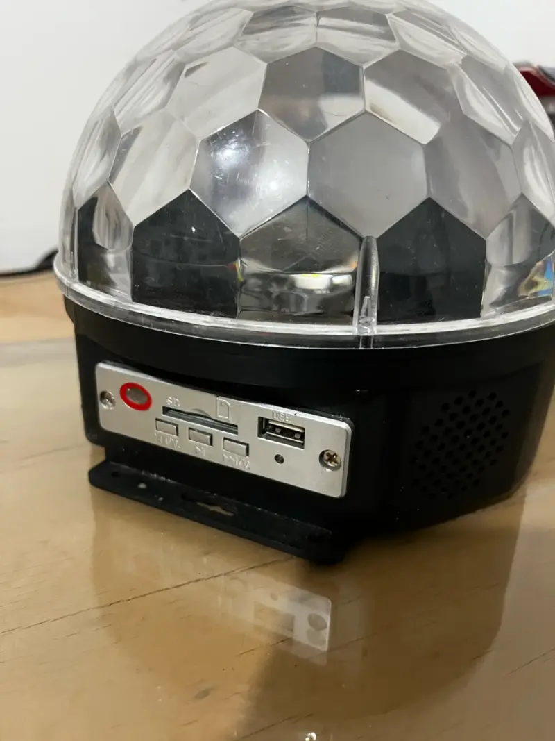 Luz LED de Fiesta con Altavoz Integrado - 2
