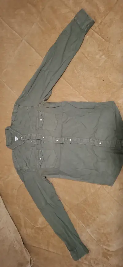 Camisa verde de hombre manga larga - miniatura 1