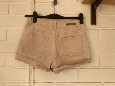 Shorts rosa talla 40 - miniatura 2