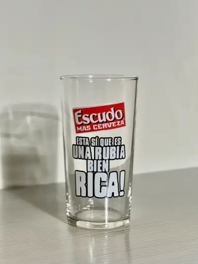 Vaso de Cerveza Escudo Vintage año 2008 - miniatura 1