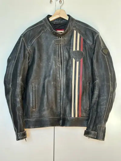 Chaqueta de cuero Triumph para motociclista - miniatura 1