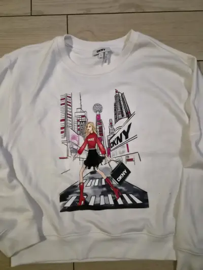 Polerón blanco DKNY con diseño urbano talla M - miniatura 4