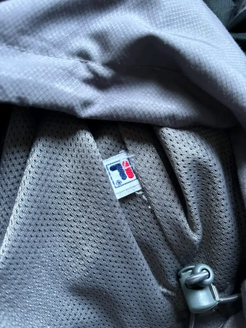 Chaqueta deportiva gris Fila con cierre - 6
