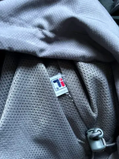 Chaqueta deportiva gris Fila con cierre - miniatura 6