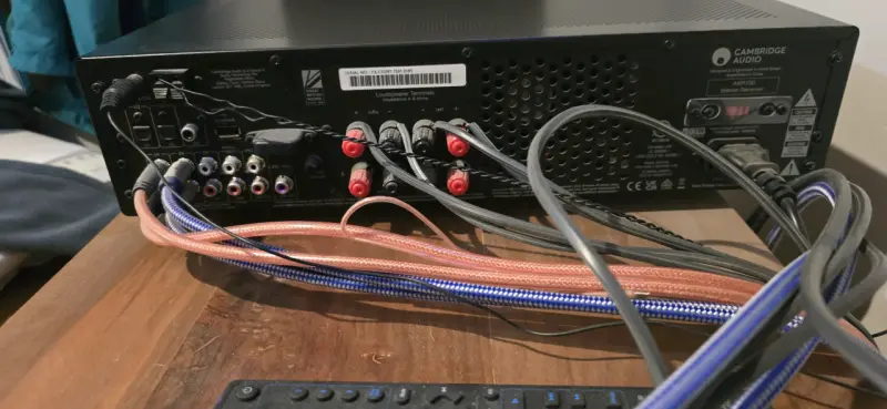 Amplificador Cambridge AXR100 en buen estado - 3