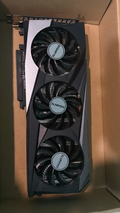 Tarjeta de Video Radeon Gigabyte Gaming OC Radeon - miniatura 2