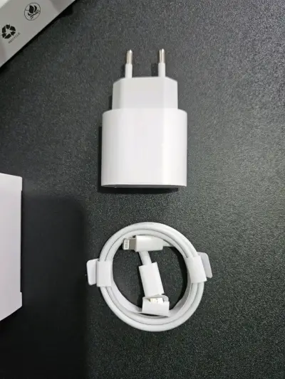 Cargador 35W con cable Lightning - miniatura 2