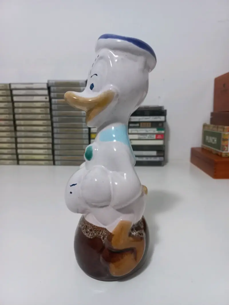 Figura de cerámica del Pato Donald  vintage - 3