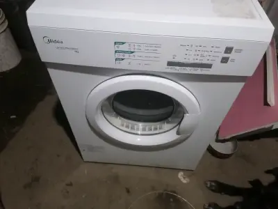 Secadora Midea 9kg MSV-90B03E en buen estado - miniatura 2