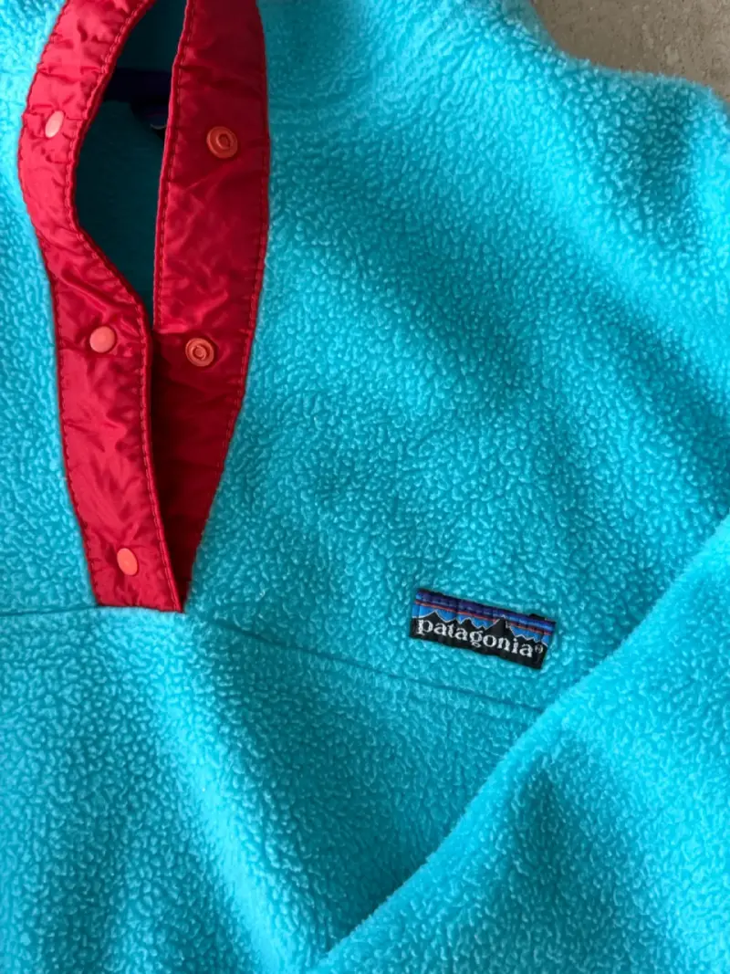 Polar Patagonia MUJER turquesa con  rojo talla S - 2