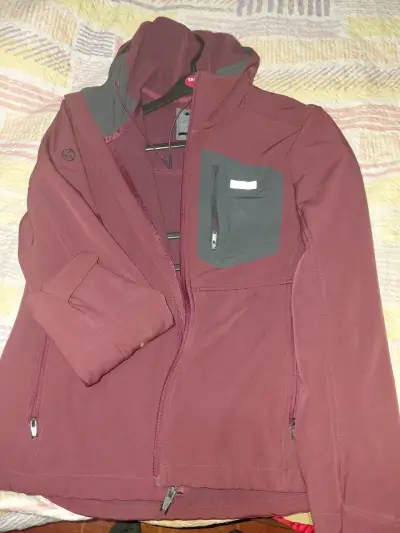 Chaqueta Lippi burdeos talla L con capucha - miniatura 3