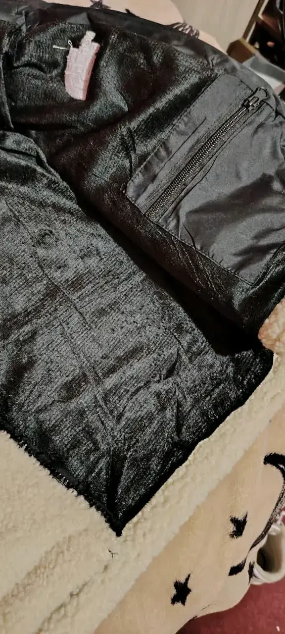 Chaqueta teddy The North Face beige y negra - 2