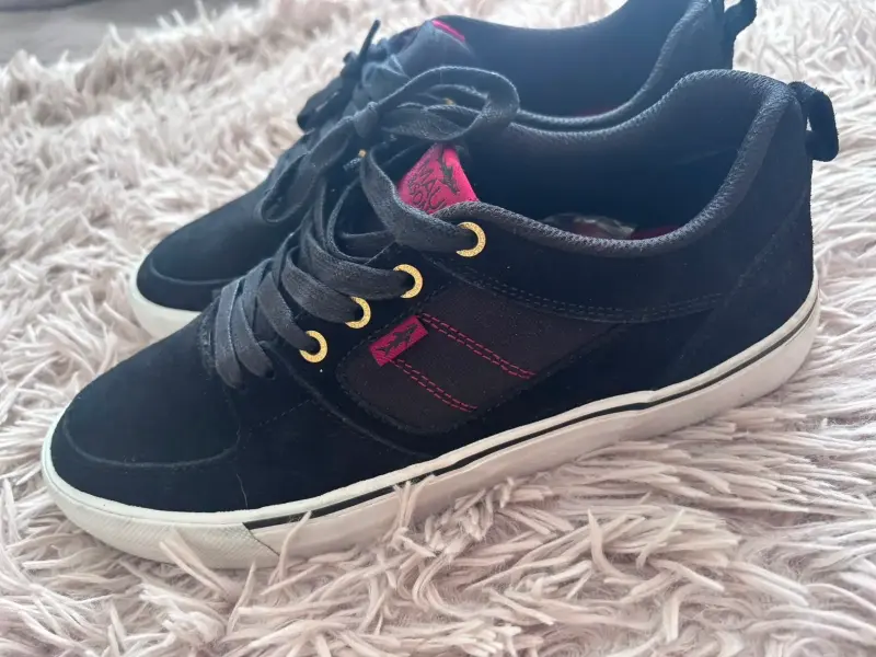 Zapatillas negras Maui and Sons para hombre - 4