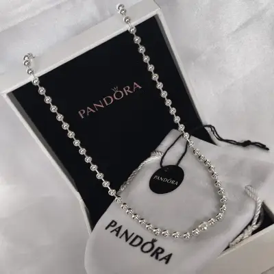 Collar de plata Pandora con cuentas - miniatura 1