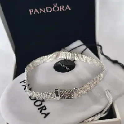 Pulsera de plata Pandora con diseño elegante - miniatura 4