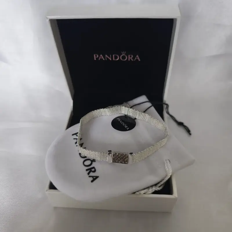Pulsera Pandora de plata con detalles brillantes - 2