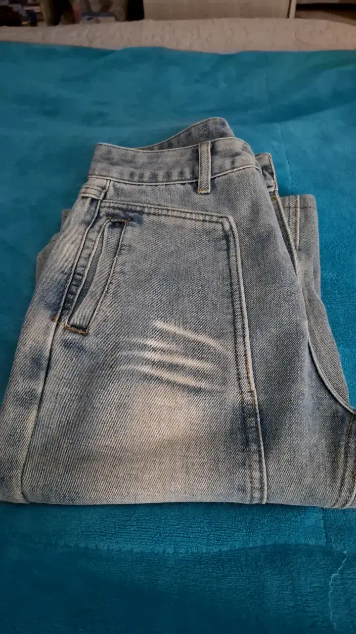 Jeans de mezclilla azul claro para mujer - 2