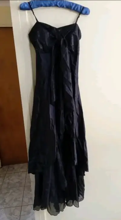 Vestido elegante con chaqueta de gasa - miniatura 3