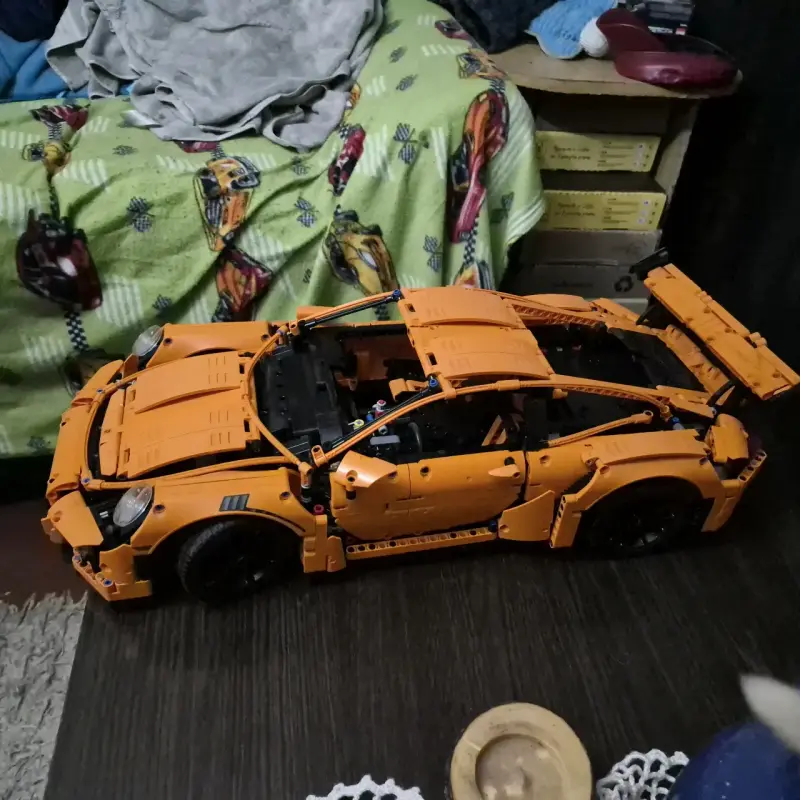 Lego Technic Porsche 911 GT3 RS - 3