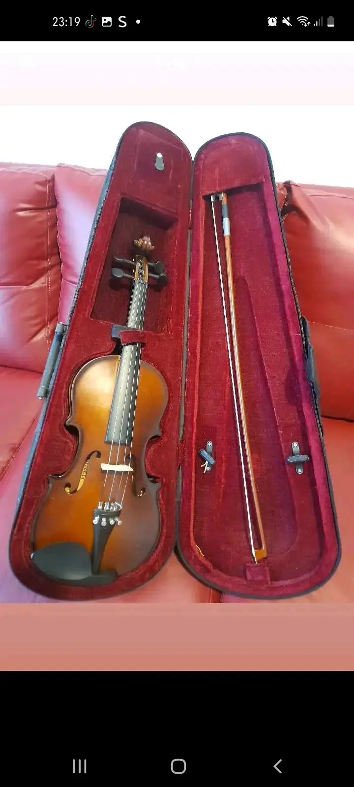 Violín con estuche y arco en buen estado - 1