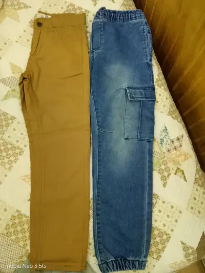 Pack de pantalones para niños color caqui y azul - miniatura 1