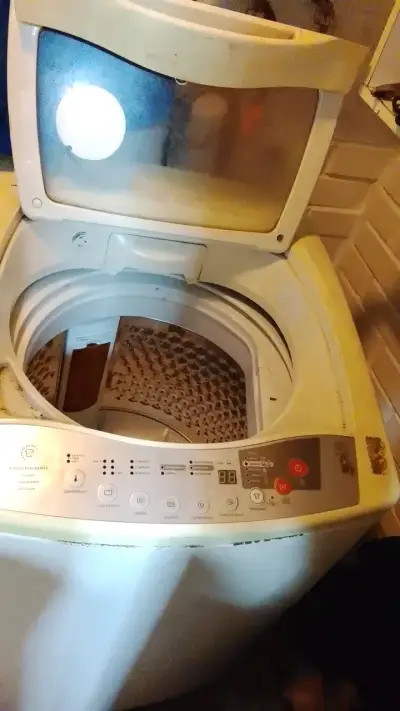 Lavadora automática carga superior en buen estado - miniatura 1