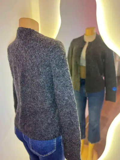 Chaleco de lana gris para mujer - miniatura 1