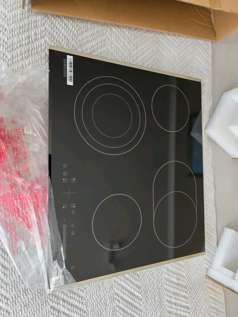 Encimera vitrocerámica Samsung de 4 zonas - 1