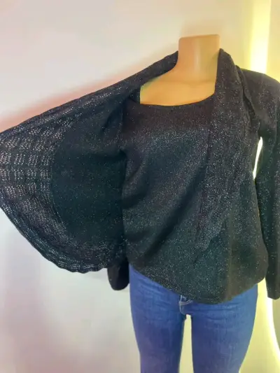 Blusa negra brillante para mujer - miniatura 3