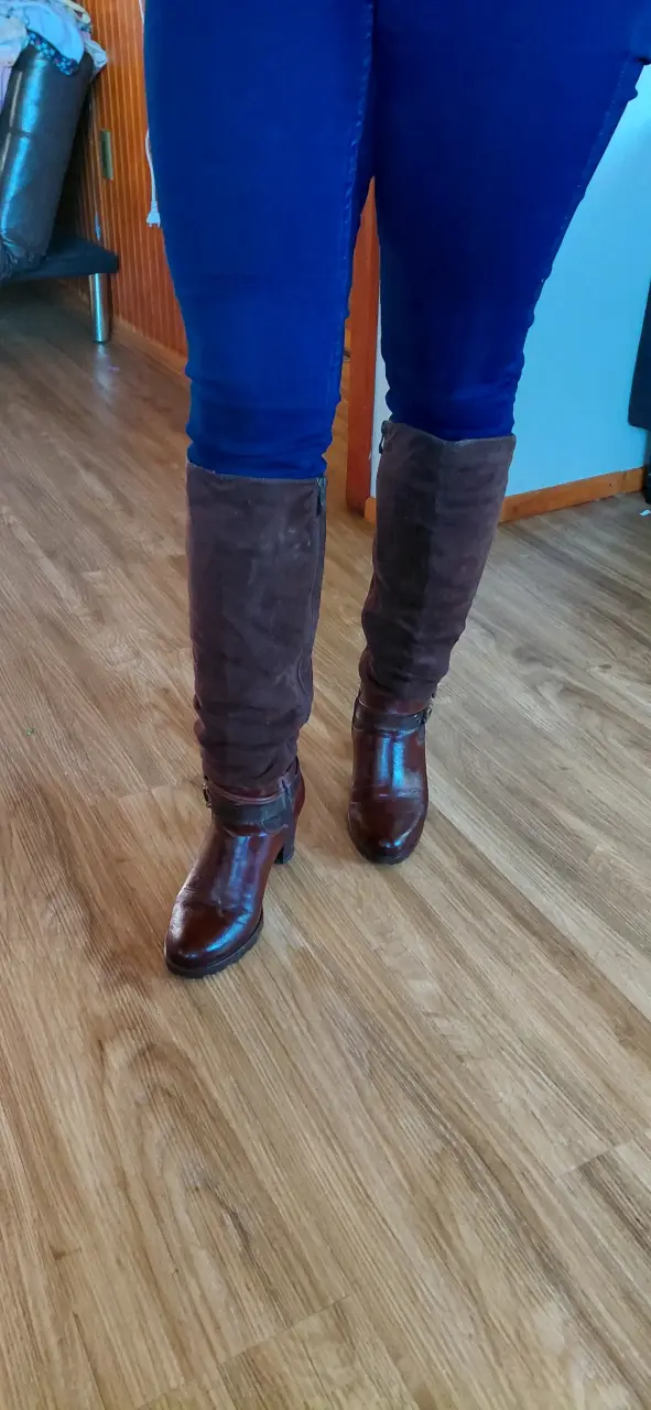 Botas de cuero marrón con tacón alto - 3