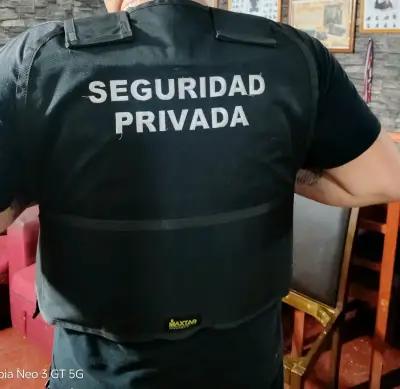 Chaleco de Seguridad Privada Negro Maxtar - miniatura 1