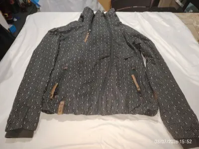 Parka beige con capucha y forro de invierno - miniatura 2