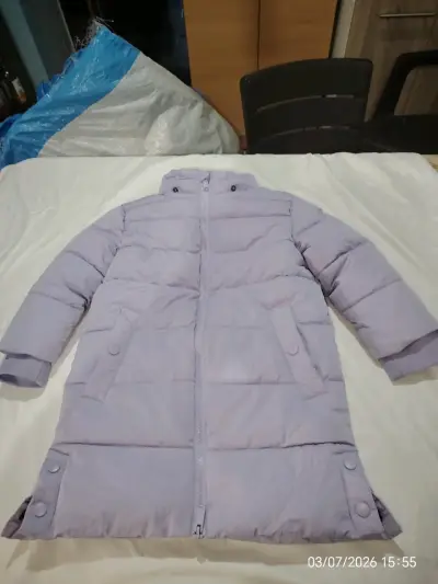 Parka beige con capucha y forro de invierno - miniatura 3