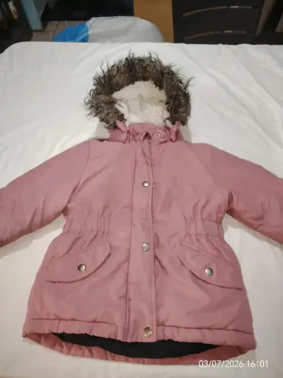Parka beige con capucha y forro de invierno - miniatura 6