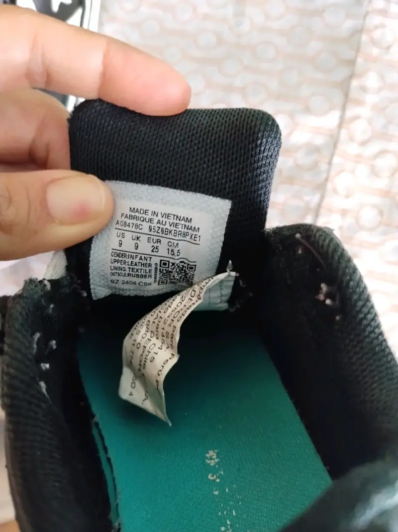 Zapatillas negras para niños Converse con velcro - 3