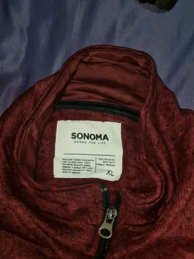 Chaqueta deportiva burdeo con cierre completo - miniatura 2