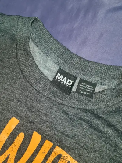 Polerón gris con diseño 'I'm With Creepy' - miniatura 3