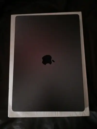 MacBook Pro m3 de 16 pulgadas - miniatura 1