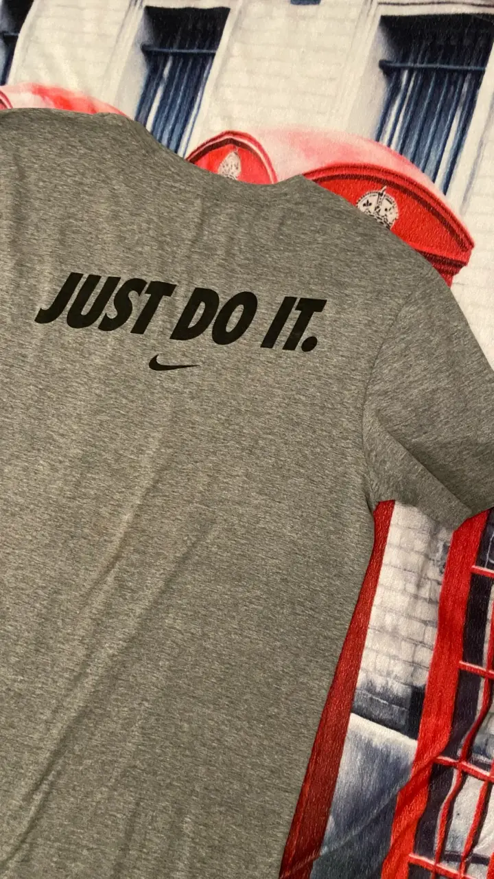 Poleras todo por 6000 - 6