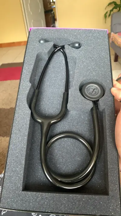 Littmann  Classic iii negro mate - miniatura 1