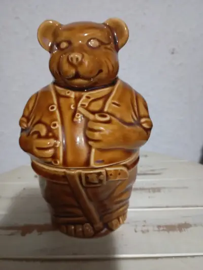 Figura decorativa de oso de cerámica - miniatura 1