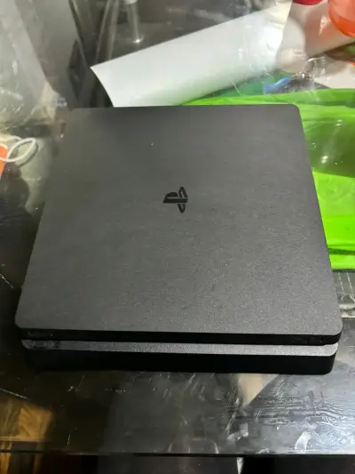 Consola PlayStation 4 Slim Sony en buen estado - miniatura 2