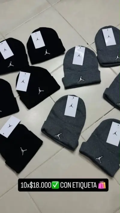 Gorros de lana con logo bordado - miniatura 1