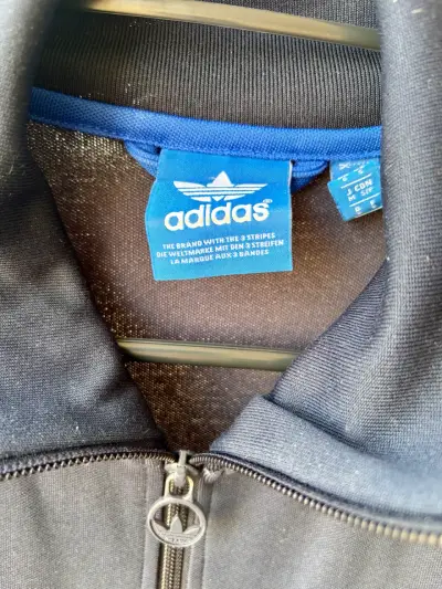 Chaqueta deportiva ADIDAS azul claro y azul marino - miniatura 4
