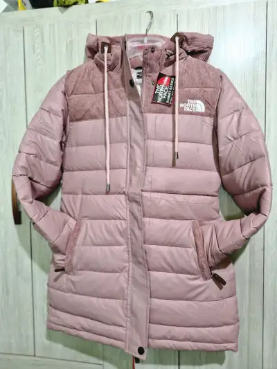 Chaqueta acolchada rosa The North Face para mujer - miniatura 1