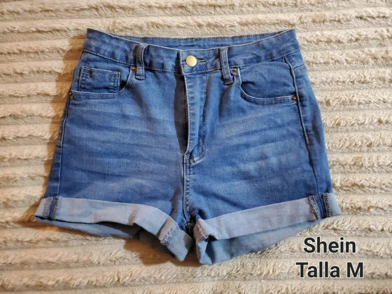Shorts de mezclilla Shein talla M