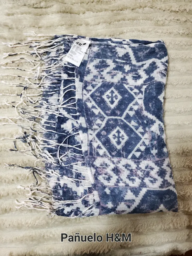 Pañuelo estampado azul H&M