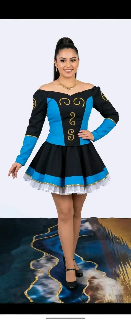 Vestido de baile folclórico azul y negro