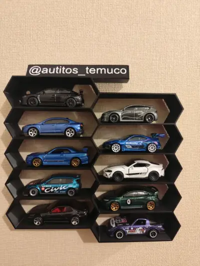 Repisa autitos hotwheels NO INCLUYE AUTOS - miniatura 1
