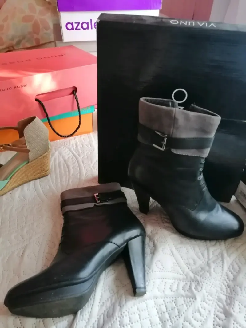 Botines de cuero y gamuza con cierre lateral - 3
